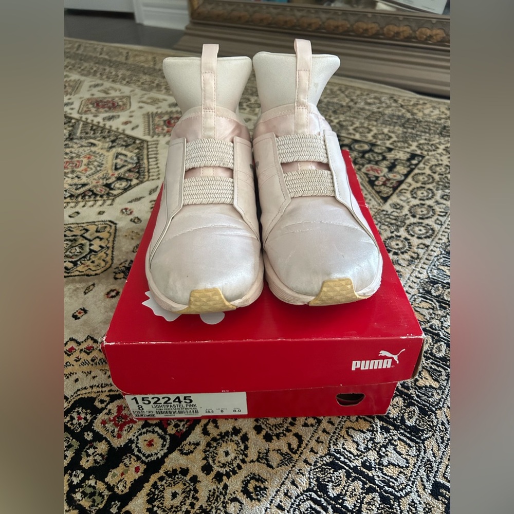 Good Used Condition Women’s Puma Fierce Satin EP WN Pearl (Light/Pastel Pink)